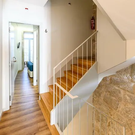 Maria Muralha Historic House ゲストハウス 3*